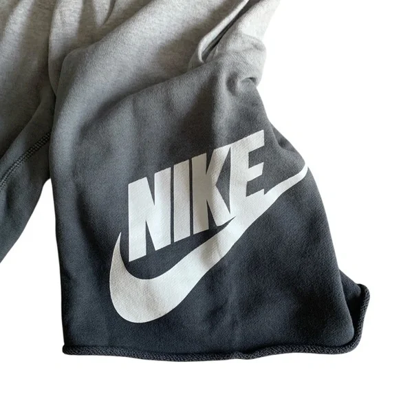 ➰Nike Club Alumni French Terry shorts ➰ - Picture 6 of 8